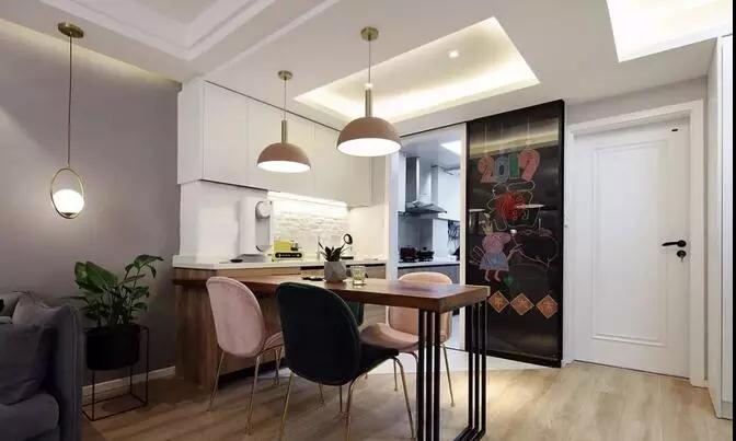 92㎡老房改造，改造前后對(duì)比，驚艷到了鄰居